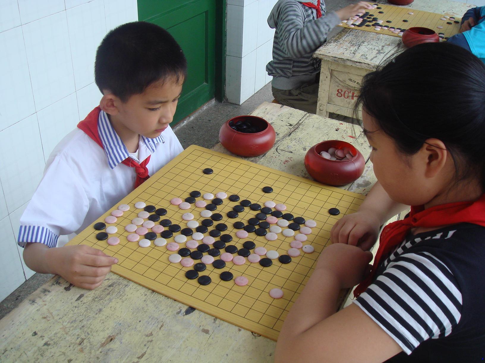 围棋比赛的棋艺探索，小巷深处的策略宝藏