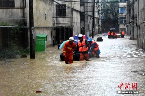 华南海域最新天气，乘风破浪扬帆起航，知识共舞海浪之巅